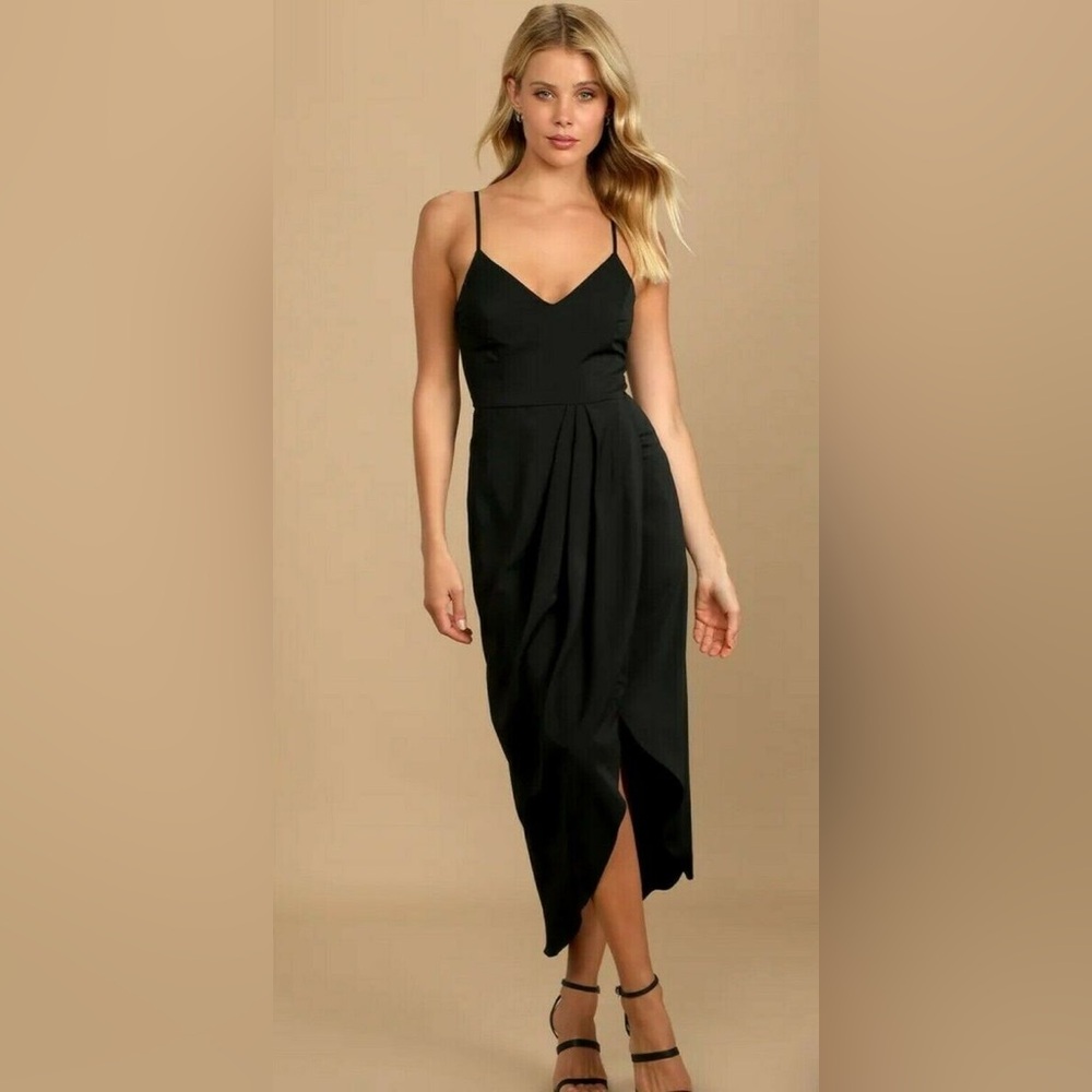 Lulus black midi dress size medium, worn once